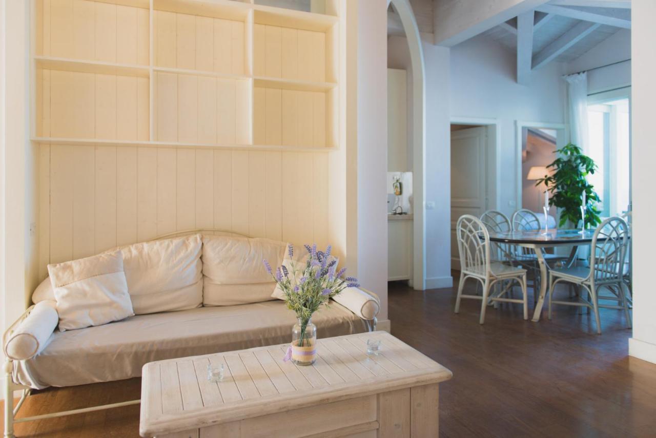 Villa Lilla Sulla Spiaggia Di San Vincenzo Luxury Luaran gambar