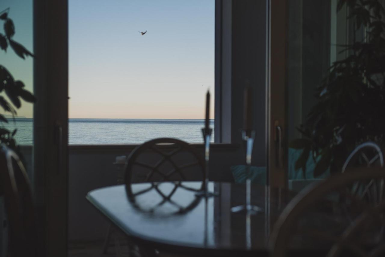 Villa Lilla Sulla Spiaggia Di San Vincenzo Luxury Luaran gambar