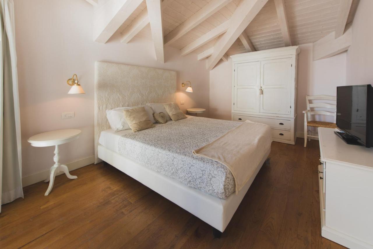 Villa Lilla Sulla Spiaggia Di San Vincenzo Luxury Luaran gambar